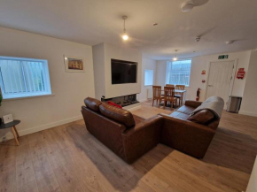 4 Bedroom Ground Floor Apartment